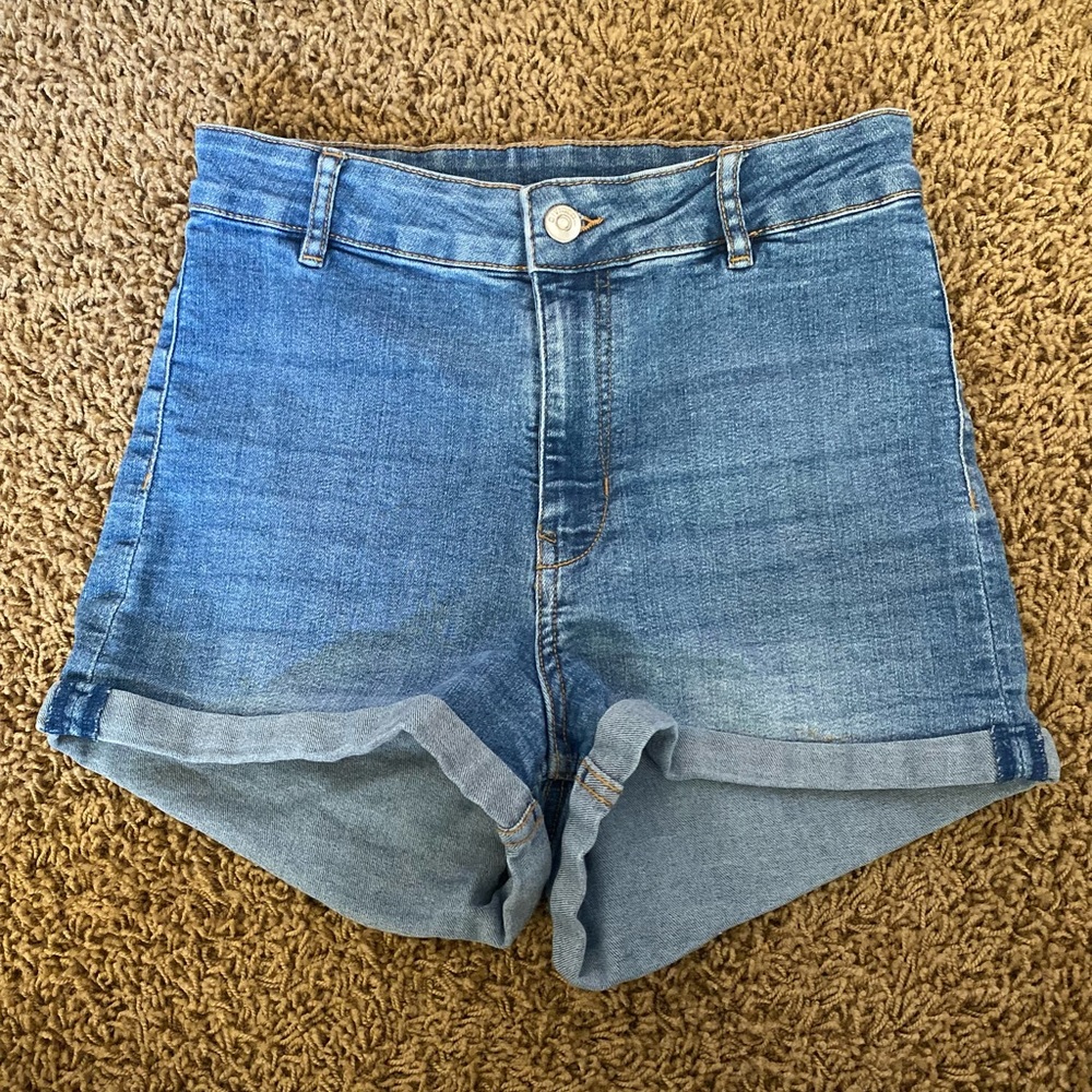 H&M *divided* Jean shorts